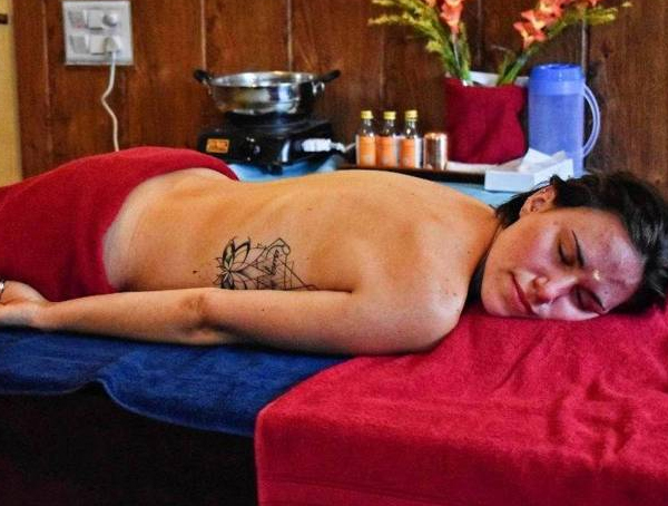 Ayurveda Rejuvenation Package - Escape